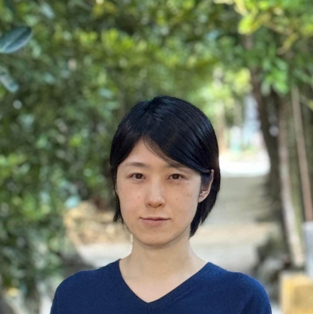 新田 友子